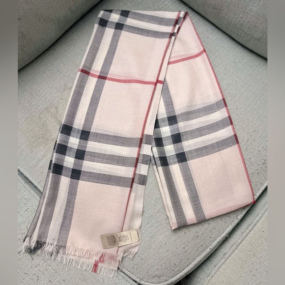 Burberry Check Wool Scarf - Picture 1 of 6